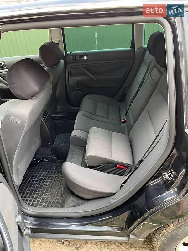 Универсал Volkswagen Passat 2004 в Львове