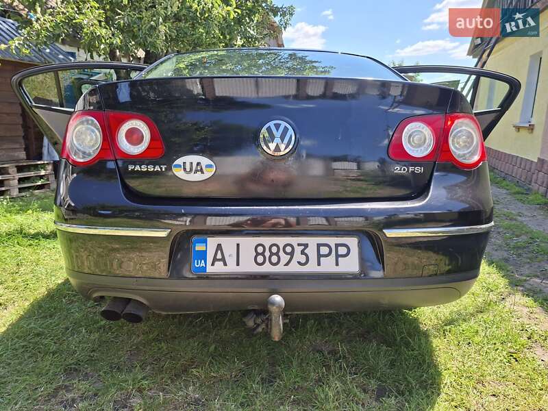 Седан Volkswagen Passat 2005 в Киеве