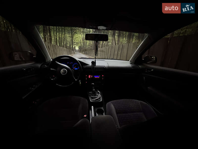 Седан Volkswagen Passat 2002 в Луцке фото 20 Седан Volkswagen Passat 2002 в Луцке