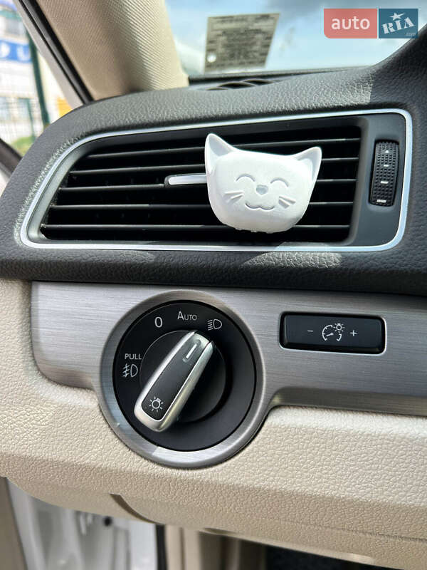 Седан Volkswagen Passat 2015 в Сумах