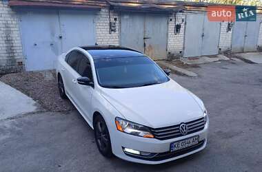 Седан Volkswagen Passat 2014 в Дніпрі