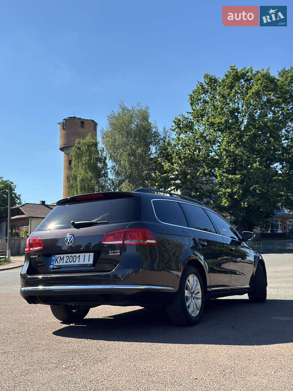 Универсал Volkswagen Passat 2011 в Житомире