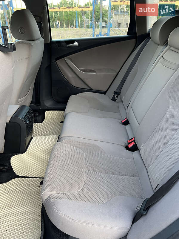 Универсал Volkswagen Passat 2008 в Южном