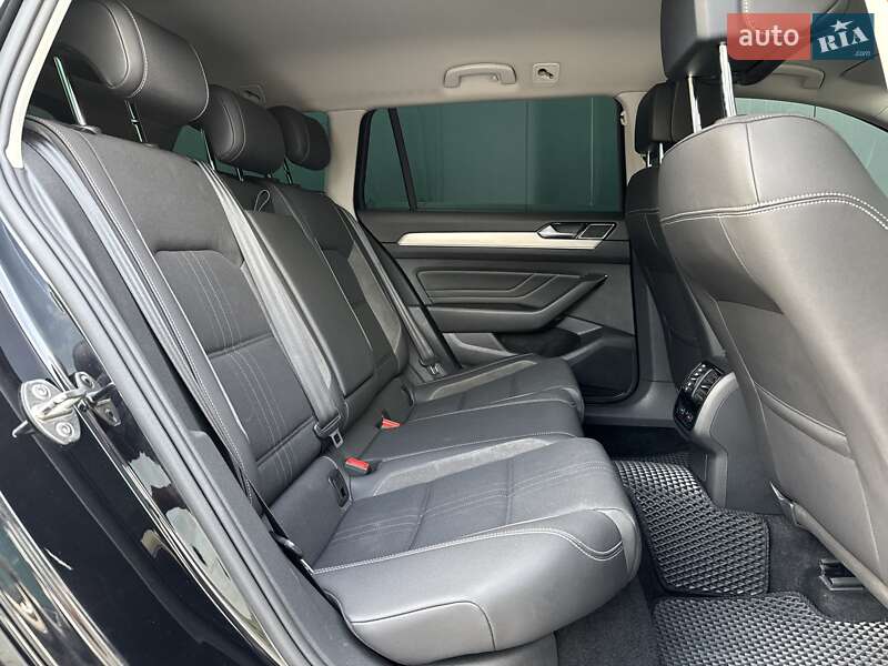 Универсал Volkswagen Passat 2020 в Луцке фото 21 Универсал Volkswagen Passat 2020 в Луцке