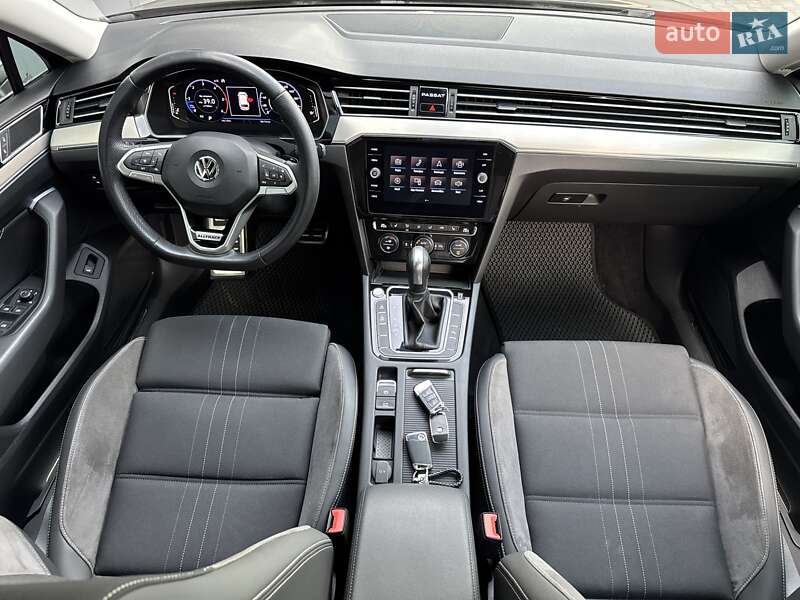 Универсал Volkswagen Passat 2020 в Луцке фото 32 Универсал Volkswagen Passat 2020 в Луцке