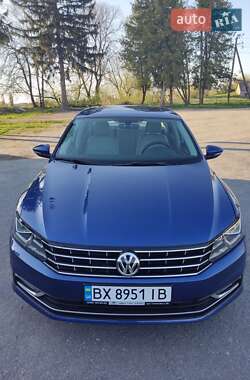 Седан Volkswagen Passat 2016 в Чернівцях