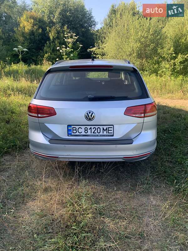 Універсал Volkswagen Passat 2015 в Самборі