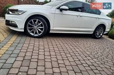 Седан Volkswagen Passat 2018 в Львові