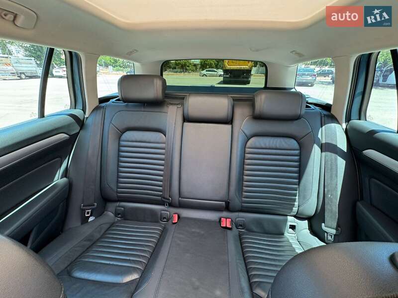 Універсал Volkswagen Passat 2015 в Києві