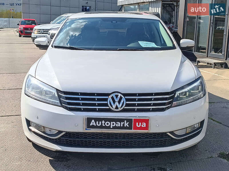 Седан Volkswagen Passat 2015 в Харькове