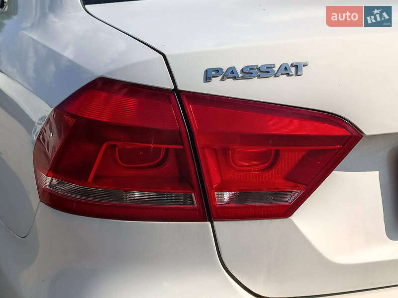 Седан Volkswagen Passat 2015 в Харькове