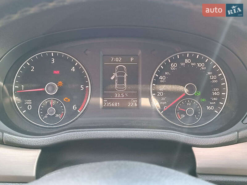 Седан Volkswagen Passat 2015 в Харькове