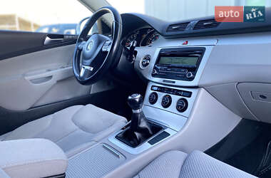 Універсал Volkswagen Passat 2010 в 