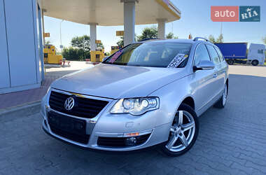 Універсал Volkswagen Passat 2010 в 