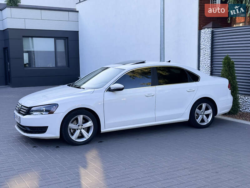 Седан Volkswagen Passat 2012 в Черкассах