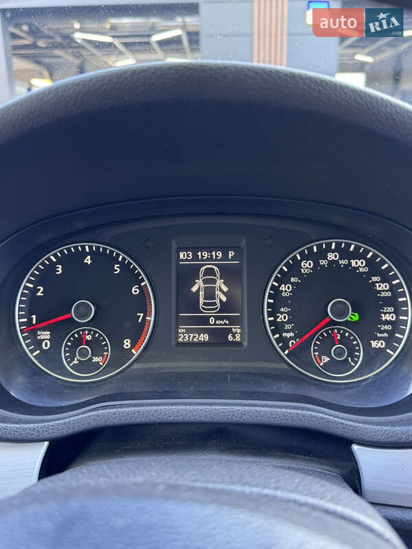Седан Volkswagen Passat 2012 в Черкассах