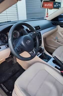 Седан Volkswagen Passat 2012 в Подволочиске