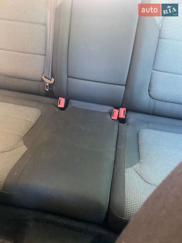 Универсал Volkswagen Passat 2011 в Мукачево фото 12 Универсал Volkswagen Passat 2011 в Мукачево