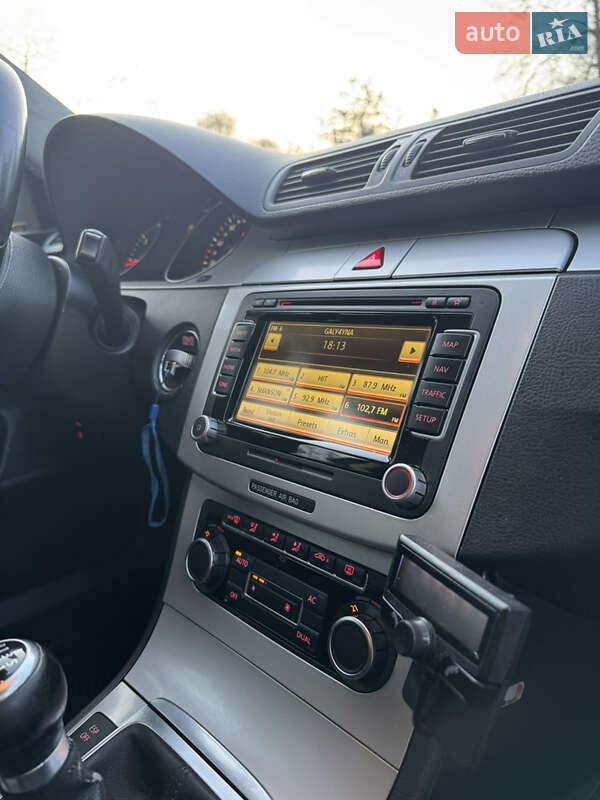 Универсал Volkswagen Passat 2009 в Самборе