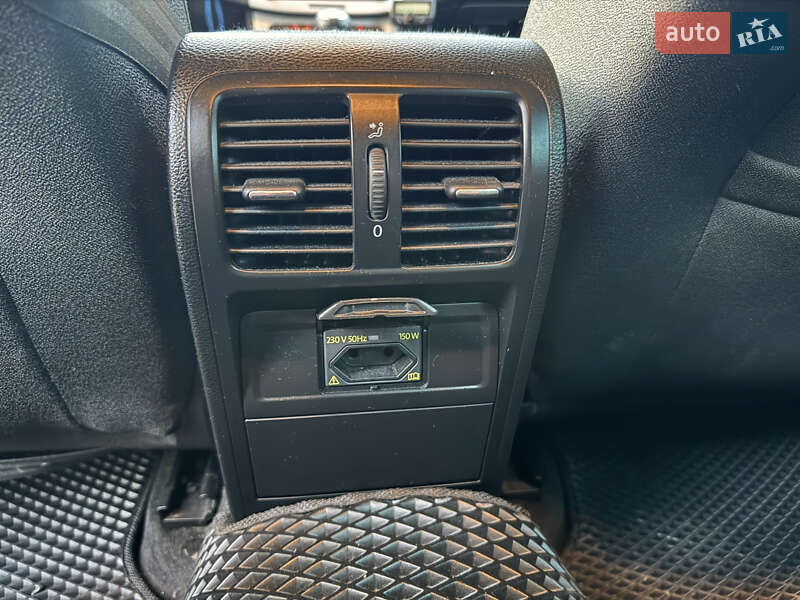 Универсал Volkswagen Passat 2009 в Самборе