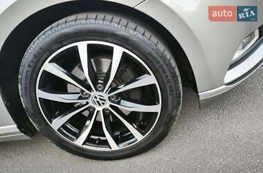 Універсал Volkswagen Passat 2016 в 