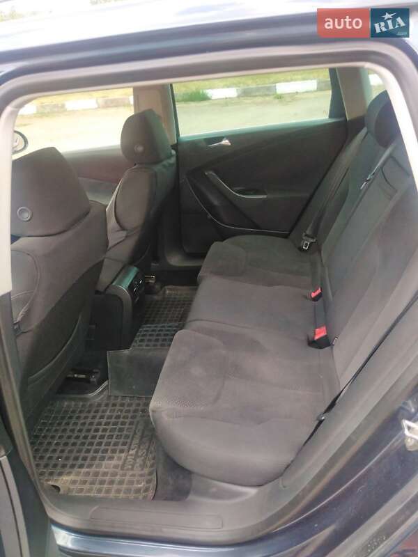 Универсал Volkswagen Passat 2006 в Калуше