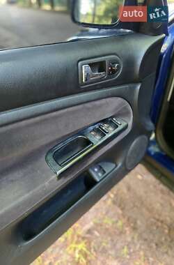 Універсал Volkswagen Passat 2001 в 