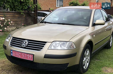Седан Volkswagen Passat 2002 в Тернополе