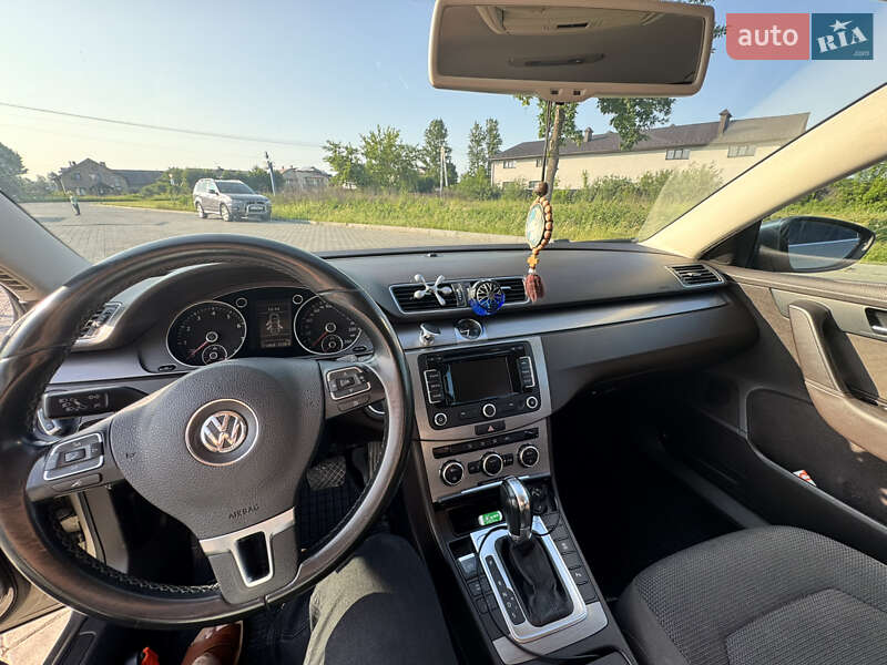 Седан Volkswagen Passat 2011 в Ивано-Франковске фото 5 Седан Volkswagen Passat 2011 в Ивано-Франковске