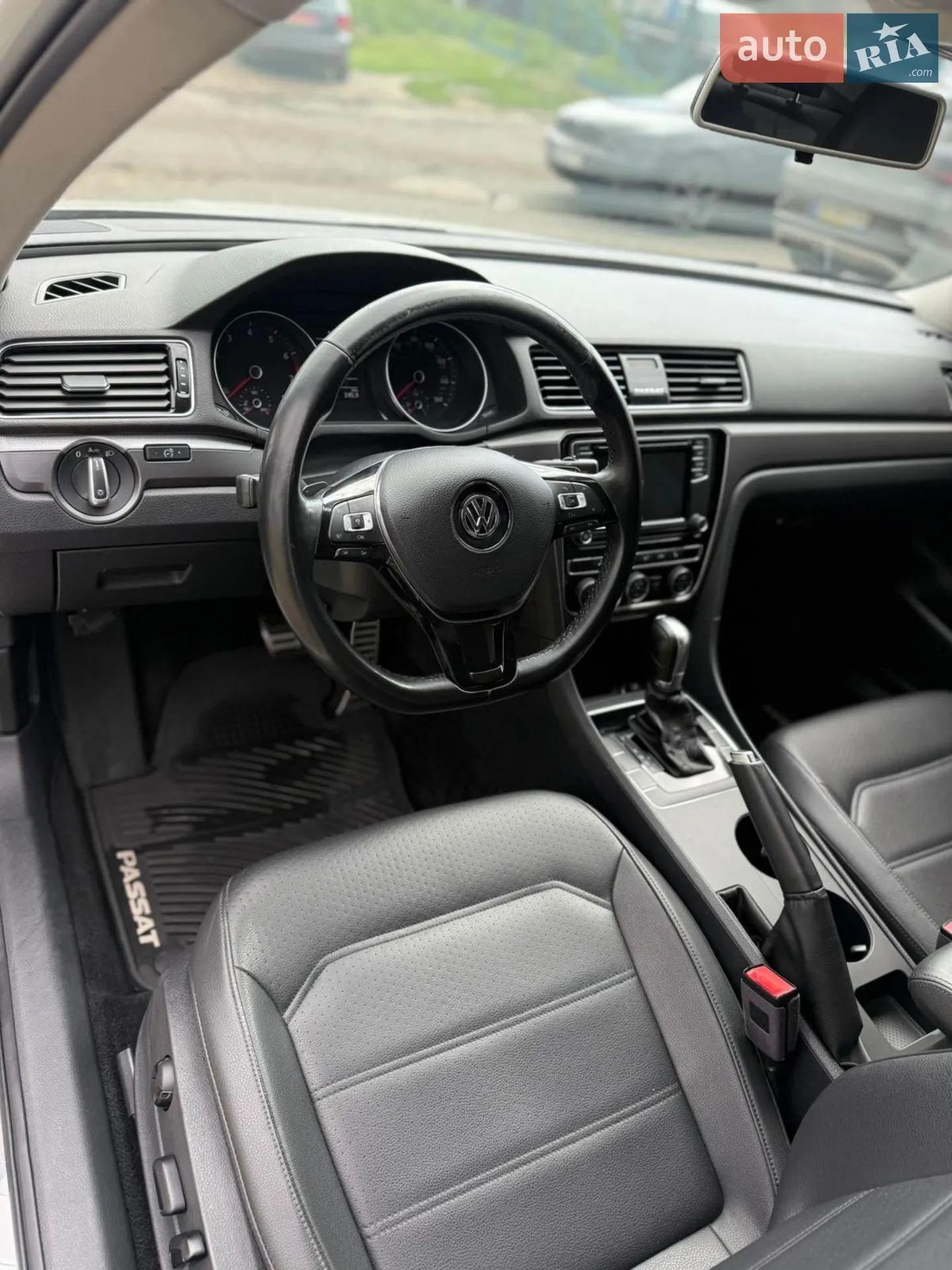 2017 Volkswagen Passat - мініатюра 10