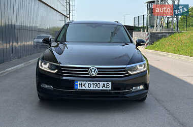 Універсал Volkswagen Passat 2015 в Рівному