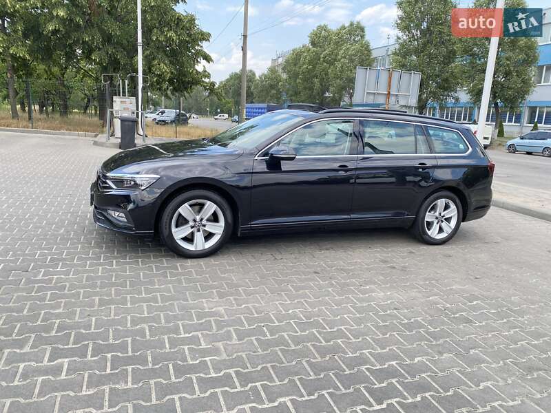 Універсал Volkswagen Passat 2021 в Дніпрі