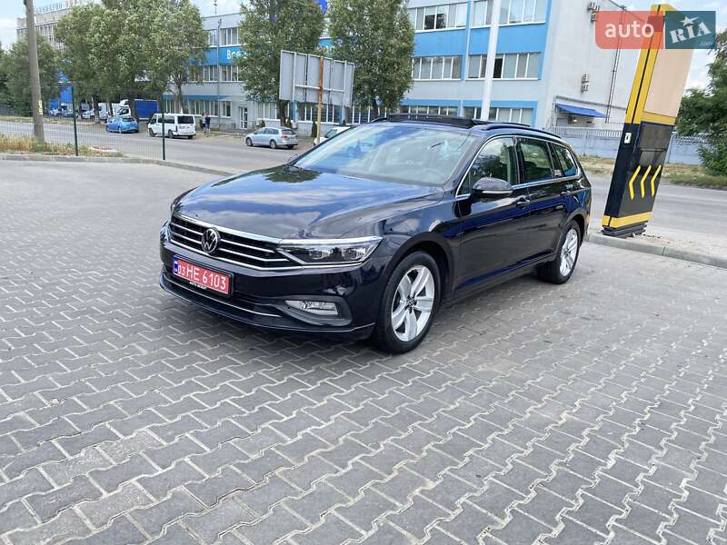 Volkswagen Passat 2021