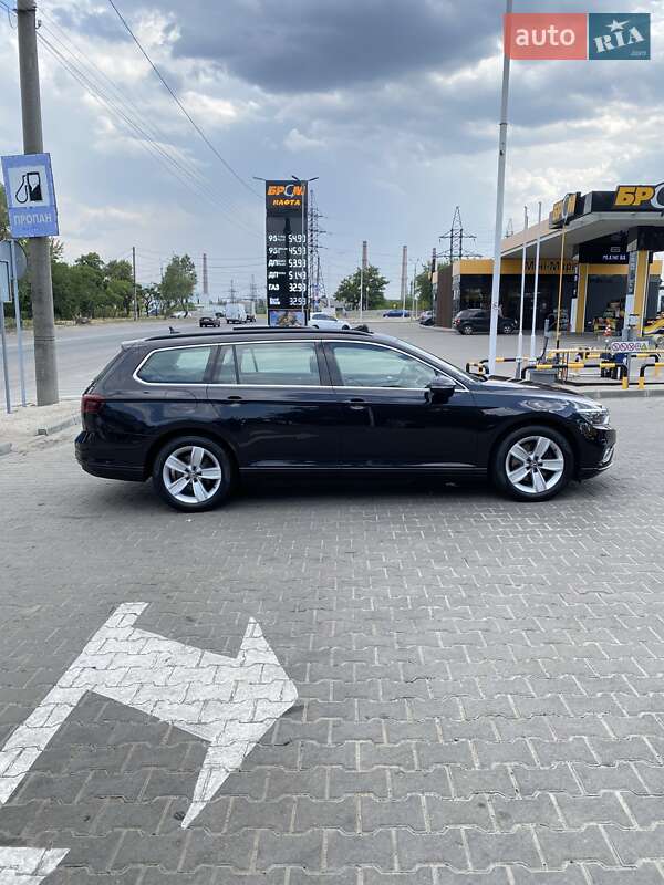 Універсал Volkswagen Passat 2021 в Дніпрі