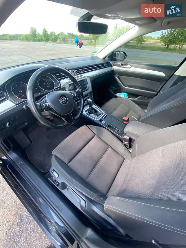 Универсал Volkswagen Passat 2015 в Житомире