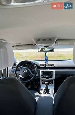 Седан Volkswagen Passat 2011 в 