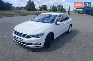 Седан Volkswagen Passat 2015 в Врадиевке