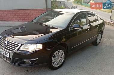 Седан Volkswagen Passat 2009 в Гусятине