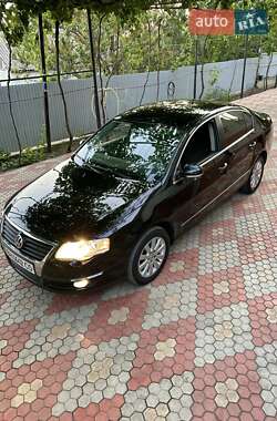 Седан Volkswagen Passat 2009 в Одессе