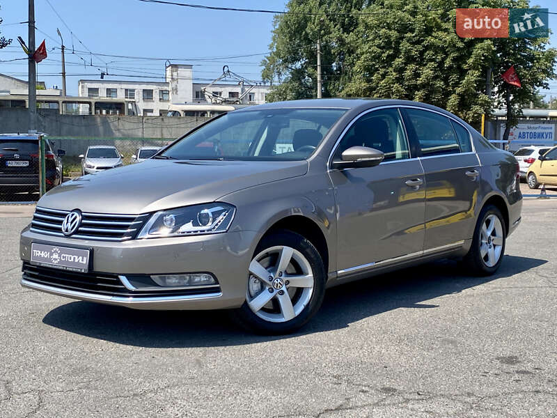 Volkswagen Passat 2011