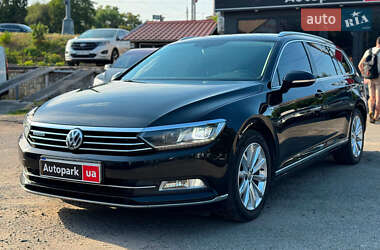 Универсал Volkswagen Passat 2017 в Виннице