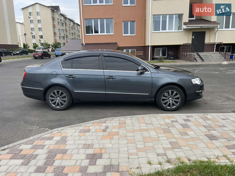Седан Volkswagen Passat 2010 в Крюковщине