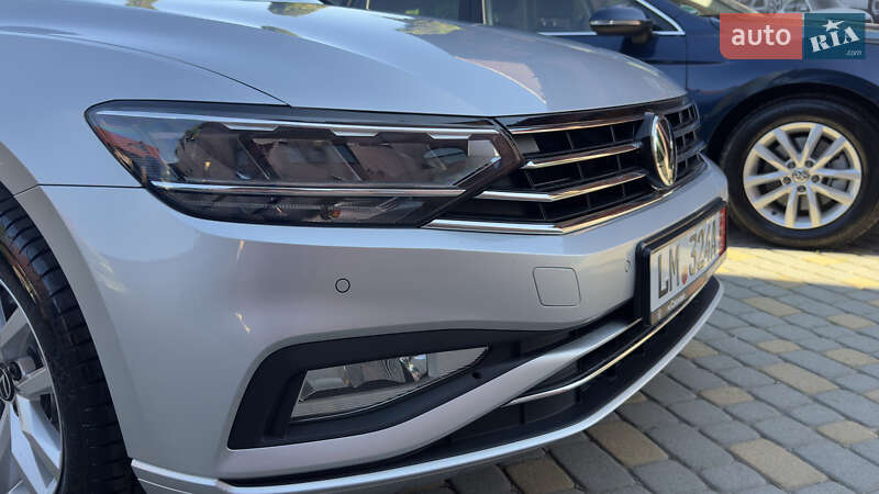Универсал Volkswagen Passat 2021 в Сваляве