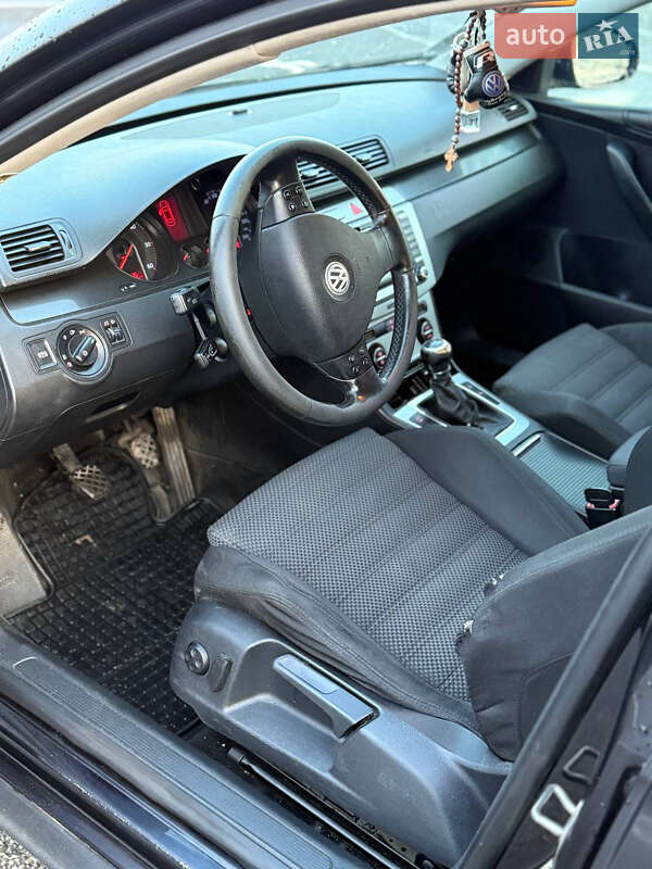 Седан Volkswagen Passat 2007 в Ужгороде