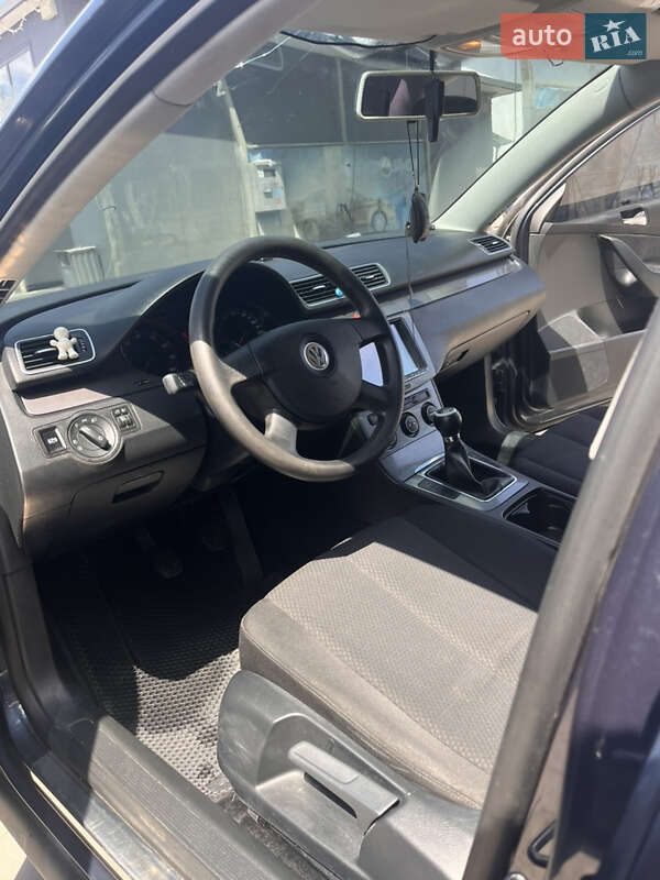Седан Volkswagen Passat 2007 в Красилове