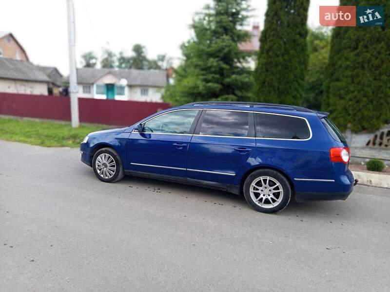 Універсал Volkswagen Passat 2005 в Новояворівську