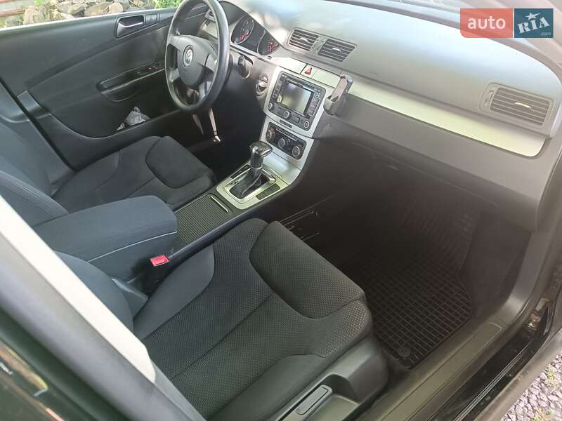 Универсал Volkswagen Passat 2010 в Луцке