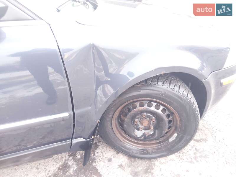 Универсал Volkswagen Passat 2004 в Ровно