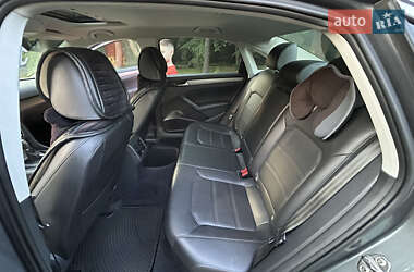 Седан Volkswagen Passat 2014 в 