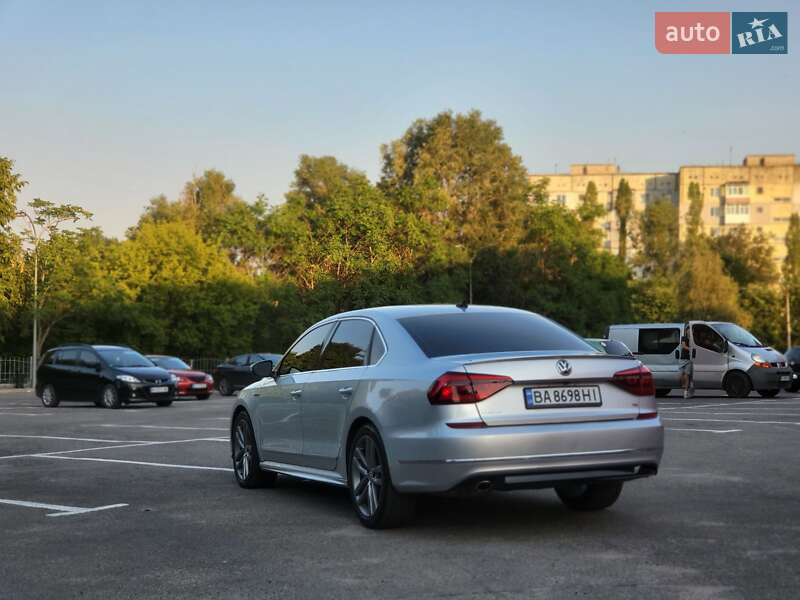 Седан Volkswagen Passat 2016 в Кропивницком